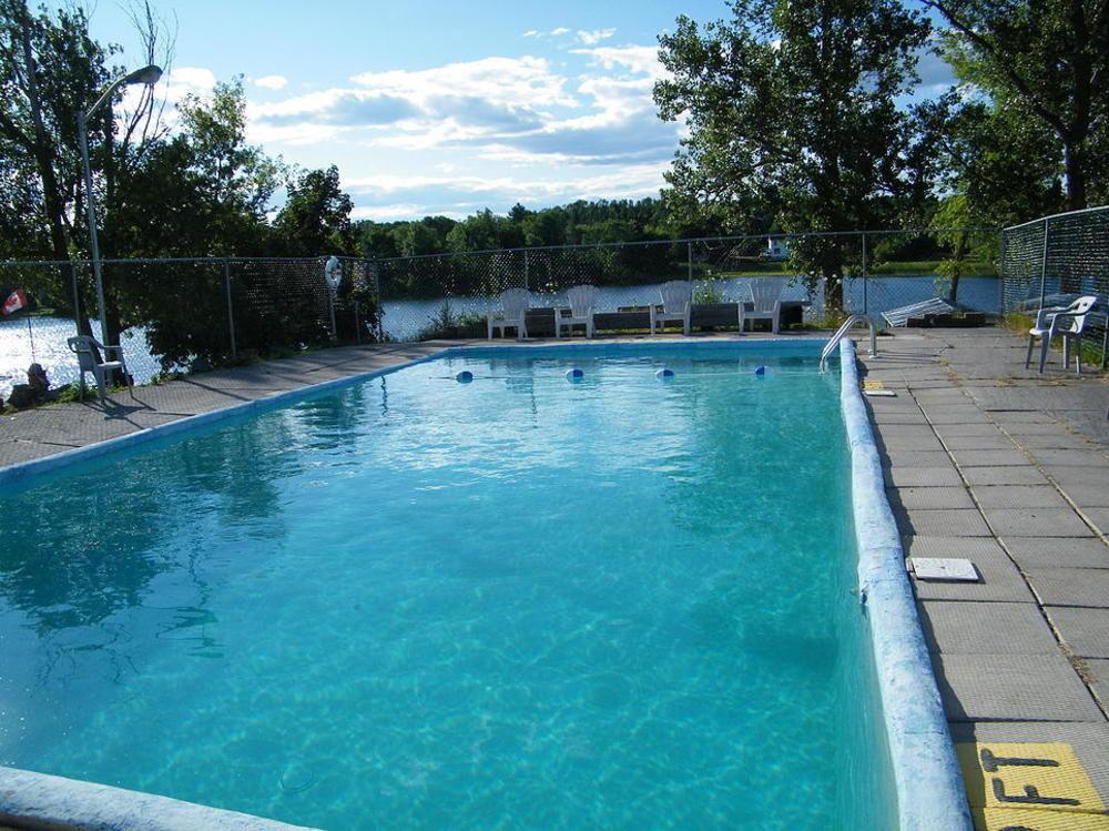 Campbellford River Inn Exterior photo